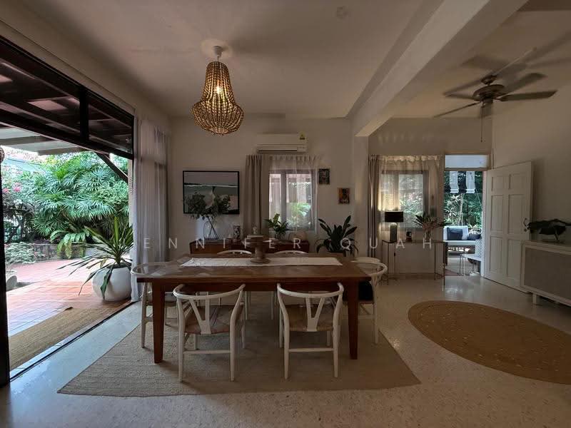 Lantana Avenue Semi D House close to Sixth Avenue Bukit Timah, Lantana Avenue, Tanglin / Holland / Bukit Timah, 5 Bedrooms, 3,000 sqft, Semi-Detached House For Rent, by Jennifer Quah, 24261407 - PropertyGuru.com.sg