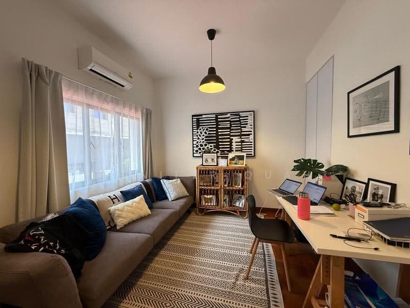Lantana Avenue Semi D House close to Sixth Avenue Bukit Timah, Lantana Avenue, Tanglin / Holland / Bukit Timah, 5 Bedrooms, 3,000 sqft, Semi-Detached House For Rent, by Jennifer Quah, 24261407 - PropertyGuru.com.sg