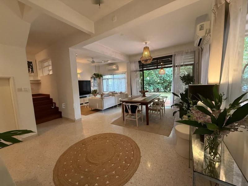 Lantana Avenue Semi D House close to Sixth Avenue Bukit Timah, Lantana Avenue, Tanglin / Holland / Bukit Timah, 5 Bedrooms, 3,000 sqft, Semi-Detached House For Rent, by Jennifer Quah, 24261407 - PropertyGuru.com.sg