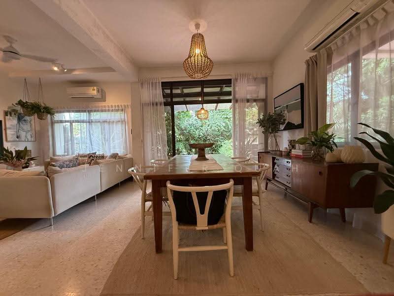 Lantana Avenue Semi D House close to Sixth Avenue Bukit Timah, Lantana Avenue, Tanglin / Holland / Bukit Timah, 5 Bedrooms, 3,000 sqft, Semi-Detached House For Rent, by Jennifer Quah, 24261407 - PropertyGuru.com.sg