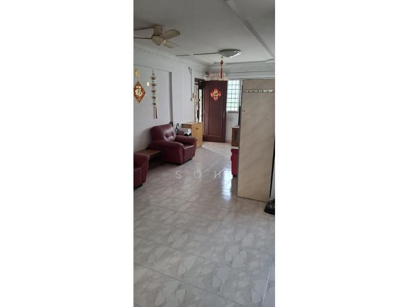 225 Bukit Batok Central, 225 Bukit Batok Central, Dairy Farm / Bukit Panjang / Choa Chu Kang, Room Rental, 200 sqft, HDB Flat For Rent, by Soh YK, 24261759 - Living Room - PropertyGuru.com.sg