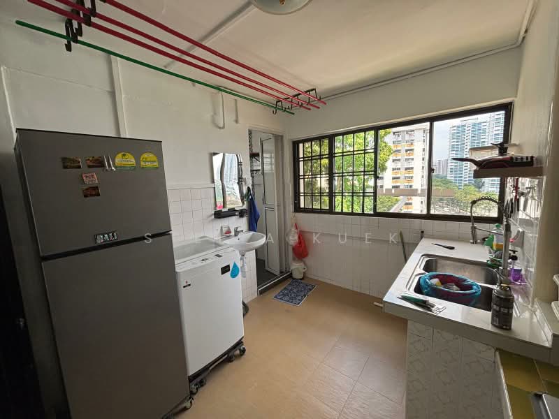 471 Ang Mo Kio Avenue 10, 471 Ang Mo Kio Avenue 10, 2 Bedrooms, 721 sqft, HDB Flat For Rent, by Stella Kuek, 24263155 - Kitchen - PropertyGuru.com.sg