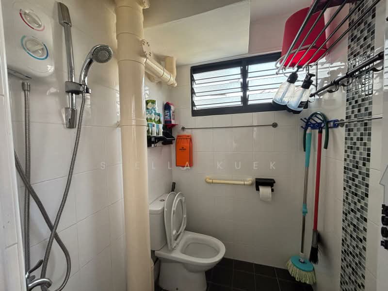 471 Ang Mo Kio Avenue 10, 471 Ang Mo Kio Avenue 10, 2 Bedrooms, 721 sqft, HDB Flat For Rent, by Stella Kuek, 24263155 - Common Toilet - PropertyGuru.com.sg