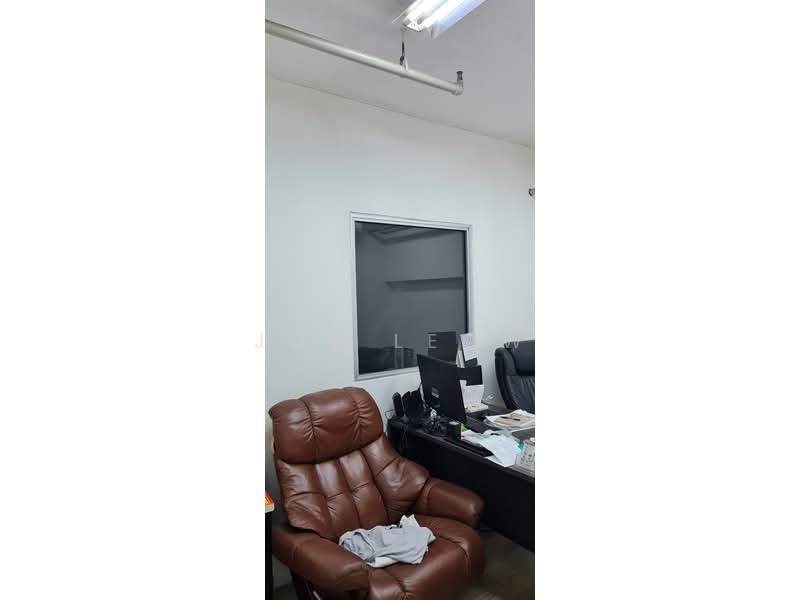 Pioneer Centre, 1 Soon Lee Street, 1,700 sqft, Factory / Workshop (B2) For Rent, by Joe Leow, 24266067 - CommercialGuru.com.sg