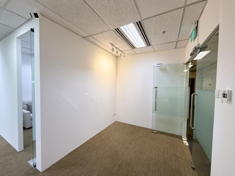 Royal Group Building, 3 Phillip Street, Boat Quay / Raffles Place / Marina, 1,292 sqft, Office For Rent, by Preston Tan, 24268640 - Interior - CommercialGuru.com.sg