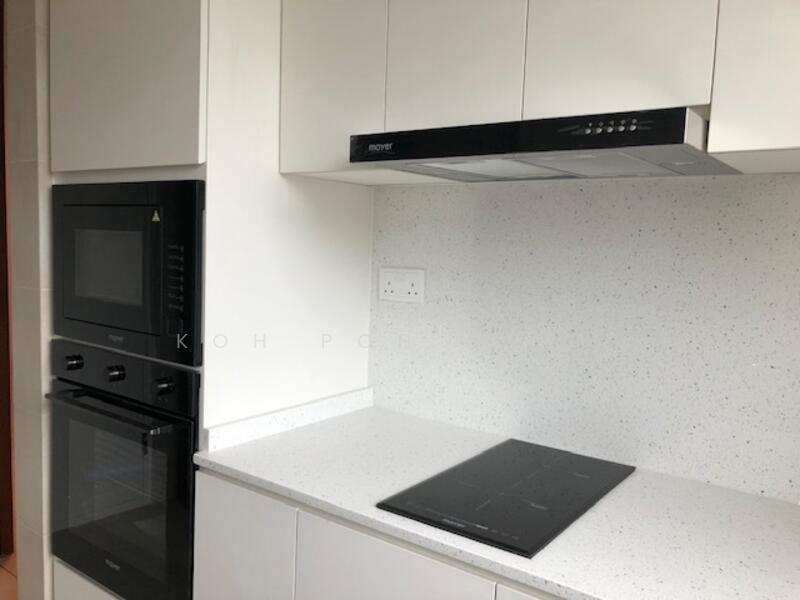 The Cornwall, 2A Cornwall Gardens, 1 Bedroom, 667 sqft, Condominium For Rent, by Koh Poh Chew, 24270631 - PropertyGuru.com.sg