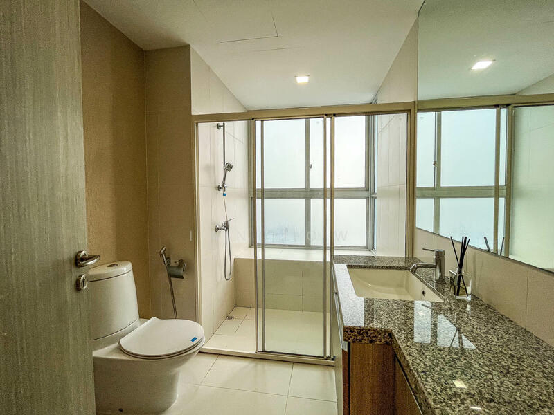 The Metropolitan Condominium, 8 Alexandra View, 4 Bedrooms, 1,744 sqft, Condominium For Rent, by Ian Low, 24270888 - PropertyGuru.com.sg