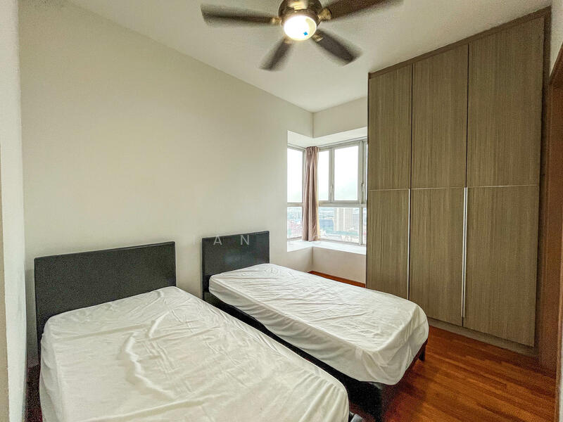 The Metropolitan Condominium, 8 Alexandra View, 4 Bedrooms, 1,744 sqft, Condominium For Rent, by Ian Low, 24270888 - PropertyGuru.com.sg