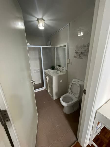 Orchard Towers, 1 Claymore Drive, Room Rental, 100 sqft, Apartment For Rent, by Belinda Liu, 24274335 - PropertyGuru.com.sg