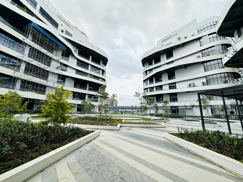 HIGH CEILING AIRCON BUSINESS Space with Office Setting, Lobby Frontage, Courtyard near MRT, Size: 3000 to 10,000 sqft. Contact: +65-96881177, 4,300 sqft, Factory / Workshop (B2) For Rent, by ADRIAN, 24275430 - CommercialGuru.com.sg