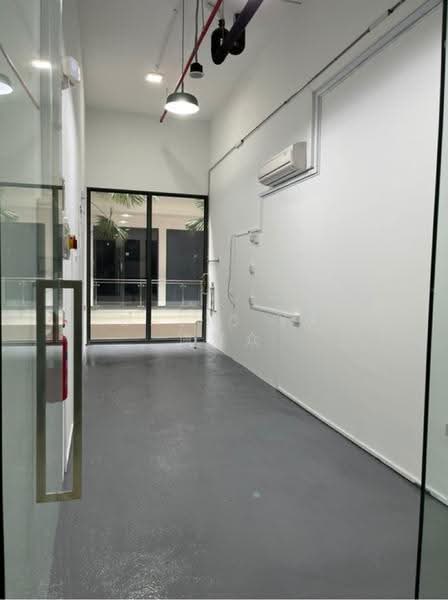 The Promenade @ Pelikat, 189 Jalan Pelikat, Hougang / Punggol / Sengkang, 258 sqft, Shop / Shophouse For Rent, by David Yu, 24275503 - CommercialGuru.com.sg