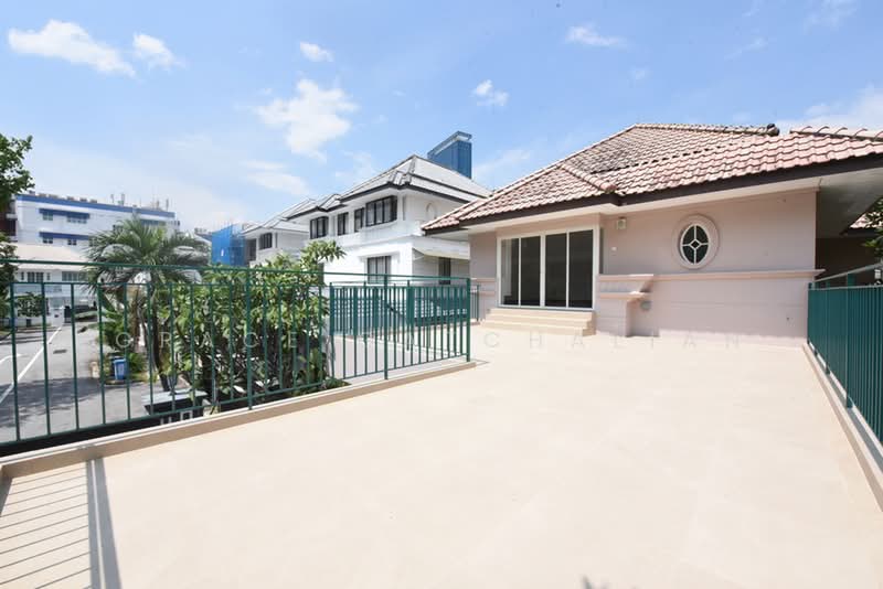 Gentle Villas, 52 Gentle Drive, 5 Bedrooms, 7,382 sqft, Semi-Detached House For Rent, by Grace Gatchalian, 24275755 - PropertyGuru.com.sg
