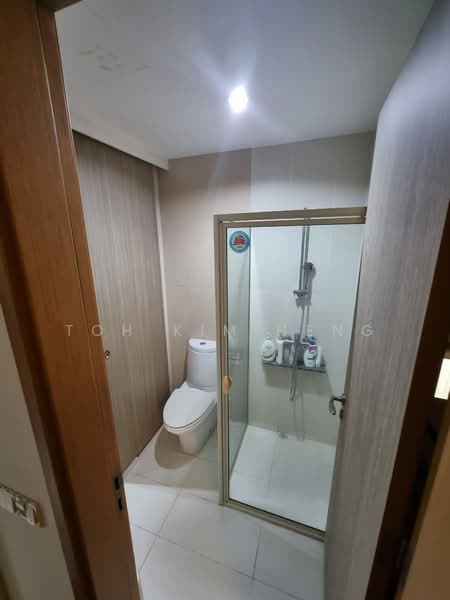 The Metropolitan Condominium, 6 Alexandra View, 2 Bedrooms, 786 sqft, Condominium For Rent, by Toh Kim Heng, 24275815 - PropertyGuru.com.sg