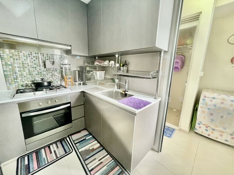 FLO Residence Condominium For Sale at S$ 1,600,000 | PropertyGuru Singapore