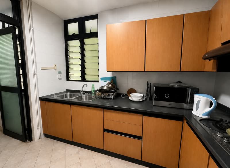 Spring Grove, 53 Grange Road, 2 Bedrooms, 1,012 sqft, Condominium For Sale, by Eileen Cheng, 24278814 - PropertyGuru.com.sg