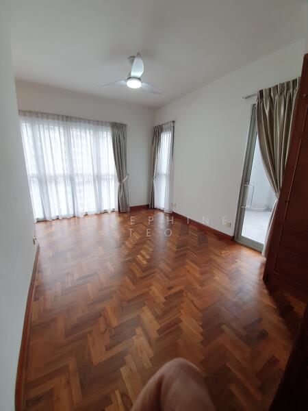 Master room spacious and bright