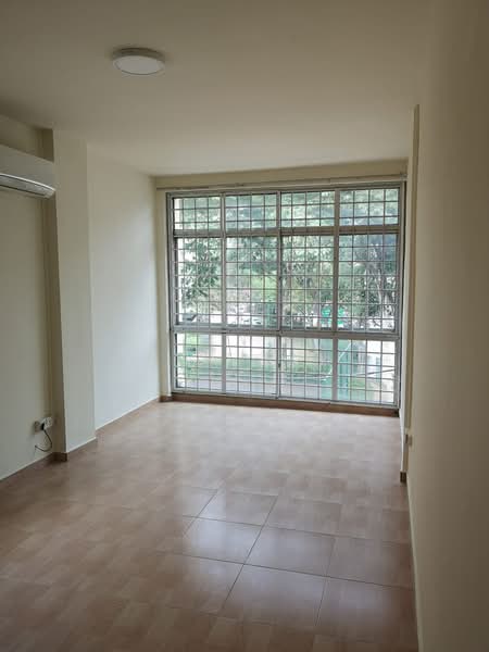 For Rent - 8 Pax Workers Unit - Geylang Walk Up Apartment
