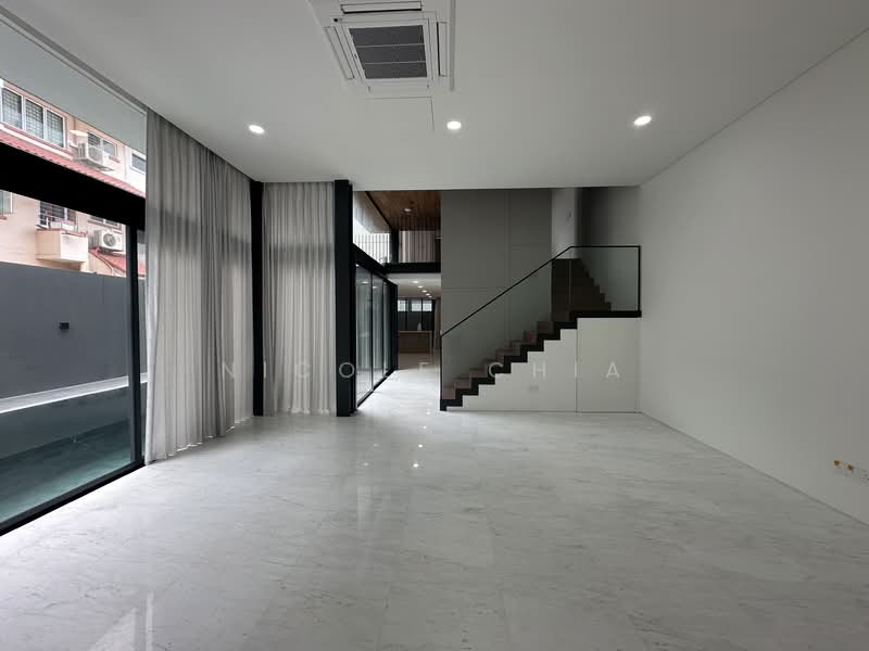 For Sale - Bespoke brand new freehold Li Hwan corner terrace with lift & pool near Lor Chuan MRT