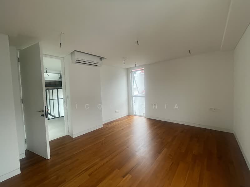 For Sale - Bespoke brand new freehold Li Hwan corner terrace with lift & pool near Lor Chuan MRT