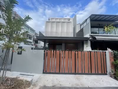 For Sale - Bespoke brand new freehold Li Hwan corner terrace with lift & pool near Lor Chuan MRT