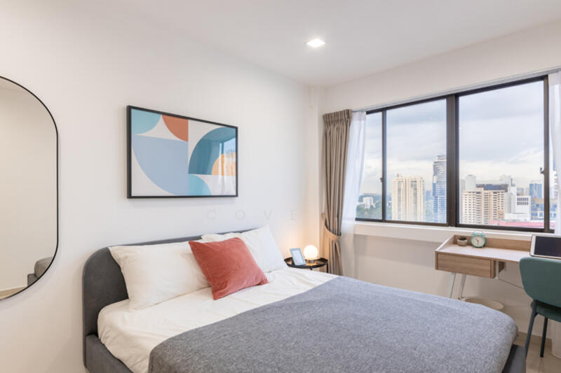 Orange room