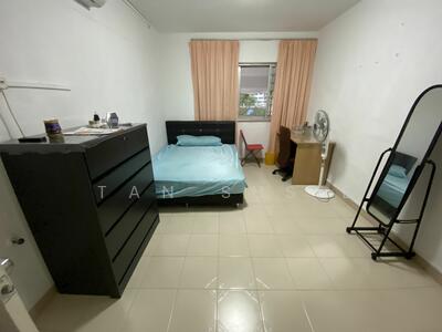 For Rent - 163 Tampines Street 12