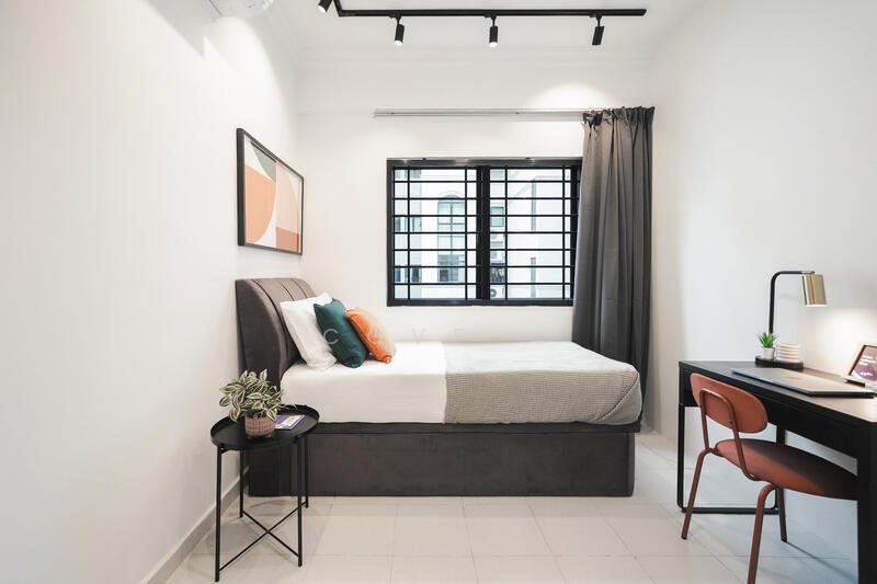 Orange room