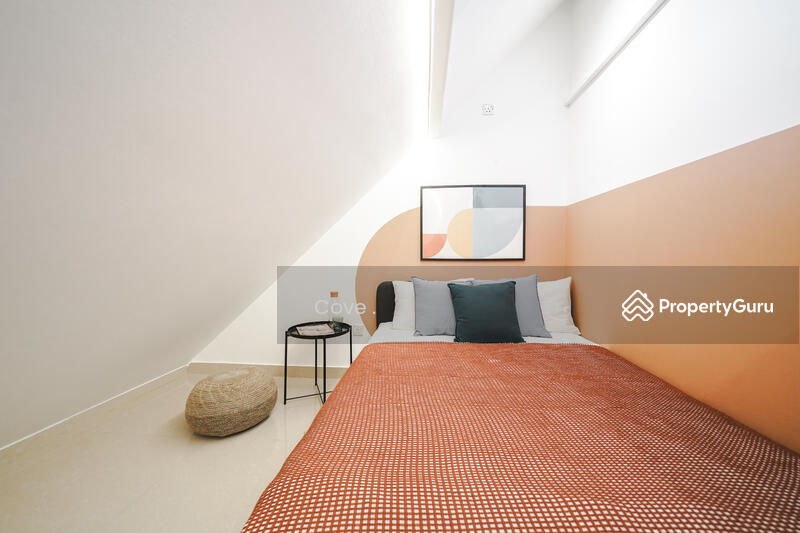 Yellow room - standard