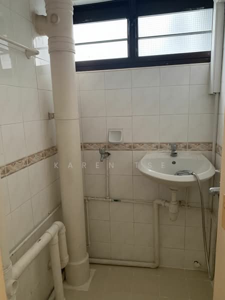 1 Ghim Moh Road, 1 Ghim Moh Road, 2 Bedrooms, 710 sqft, HDB Flat For Rent, by Karen Tse, 24282795 - PropertyGuru.com.sg