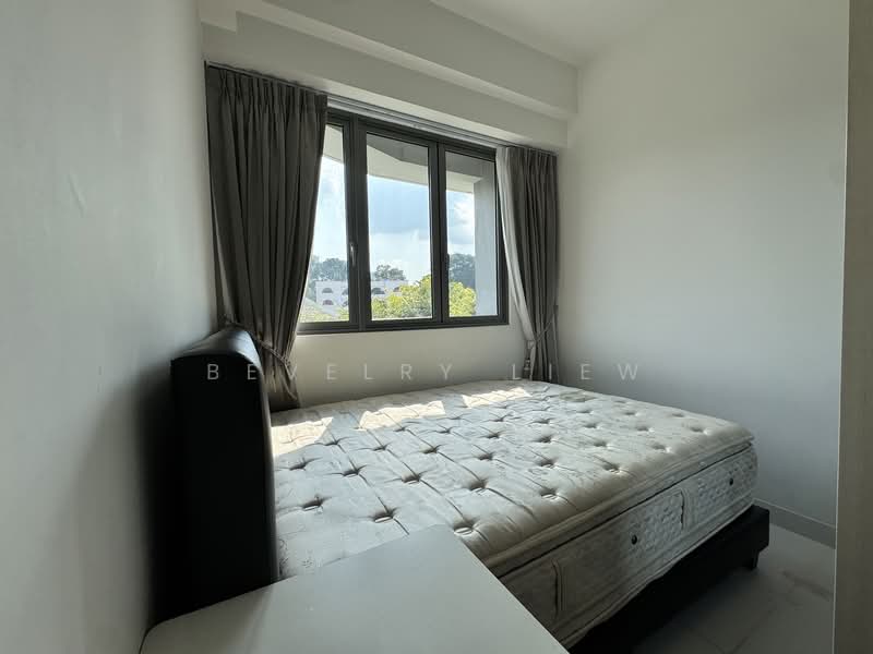 The Rise @ Oxley - Residences, 73 Oxley Rise, 3 Bedrooms, 667 sqft, Apartment For Rent, by Bevelry Liew, 24284741 - Master bedroom - PropertyGuru.com.sg