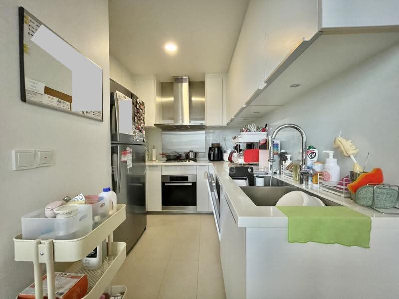 Trilight, 7 Newton Road, Newton / Novena, 3 Bedrooms, 2,099 sqft, Condominium For Sale, by Elaine Goh, 24286120 - PropertyGuru.com.sg