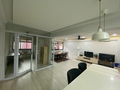 For Rent - 724 Tampines Street 71