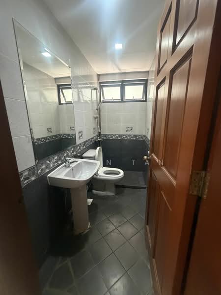 Chiltern Park, 135 Serangoon Avenue 3, 3 Bedrooms, 1,302 sqft, Condominium For Rent, by Caren Tan, 24291600 - PropertyGuru.com.sg