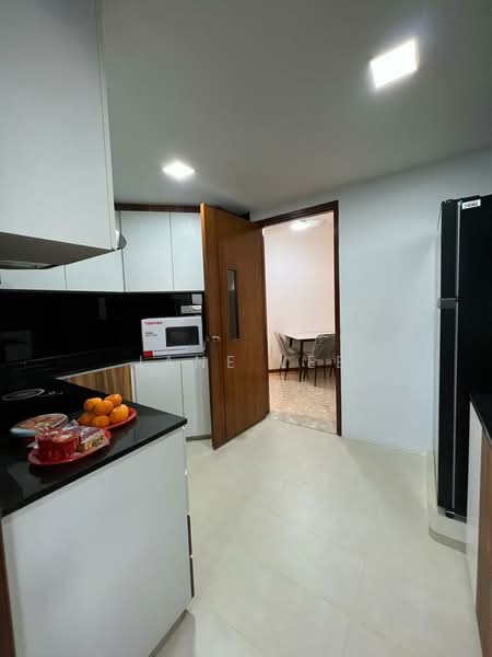 Summerdale, 10 Boon Lay Drive, 7 Bedrooms, 1,399 sqft, Condominium For Rent, by Jane Lee, 24293038 - PropertyGuru.com.sg