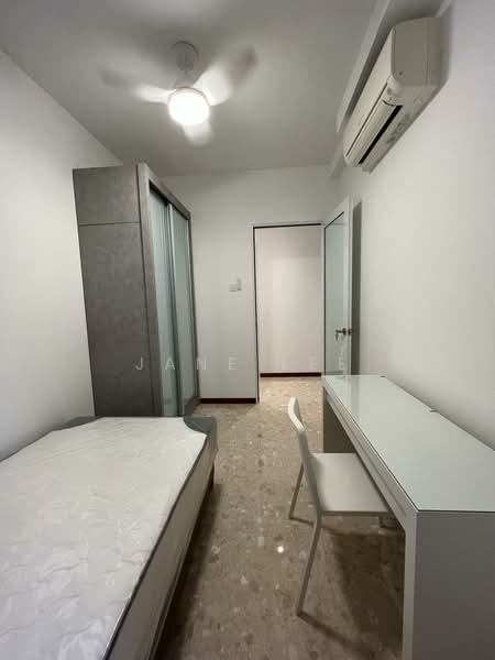 Summerdale, 10 Boon Lay Drive, 7 Bedrooms, 1,399 sqft, Condominium For Rent, by Jane Lee, 24293038 - PropertyGuru.com.sg