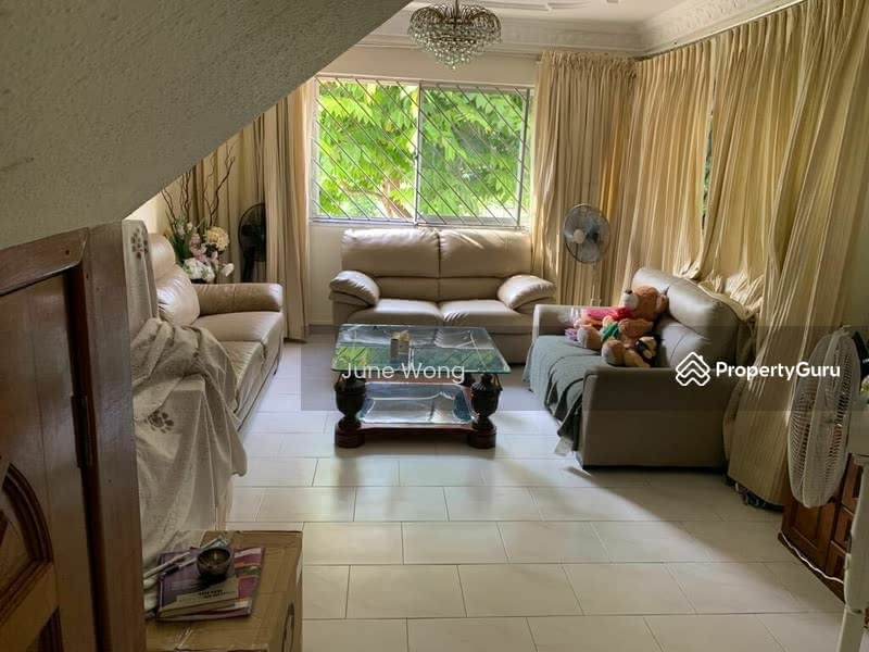 For Rent - 858 Tampines Avenue 5