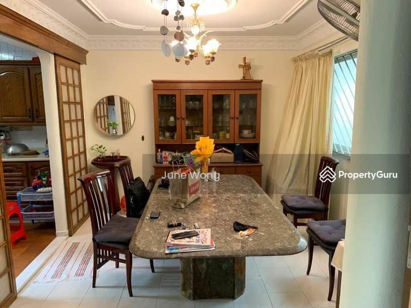 For Rent - 858 Tampines Avenue 5