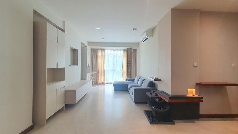 The Petals, 93 Hillview Avenue, Dairy Farm / Bukit Panjang / Choa Chu Kang, 3 Bedrooms, 1,200 sqft, Condominium For Rent, by Chloe Lim, 24295373 - Living Room - PropertyGuru.com.sg