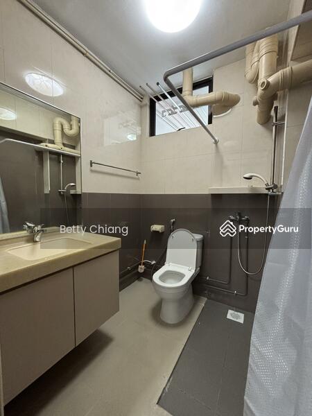 296C Choa Chu Kang Avenue 2, 296C Choa Chu Kang Avenue 2, 3 Bedrooms, 1,518 sqft, HDB Flat For Rent, by Betty Chiang, 24295836 - Common Bath - PropertyGuru.com.sg
