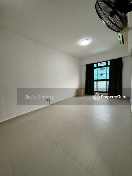 296C Choa Chu Kang Avenue 2, 296C Choa Chu Kang Avenue 2, 3 Bedrooms, 1,518 sqft, HDB Flat For Rent, by Betty Chiang, 24295836 - Common Room 2 Part 1 - PropertyGuru.com.sg