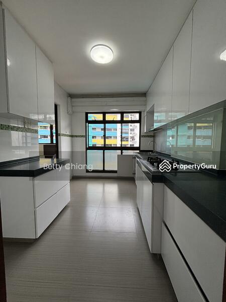 296C Choa Chu Kang Avenue 2, 296C Choa Chu Kang Avenue 2, 3 Bedrooms, 1,518 sqft, HDB Flat For Rent, by Betty Chiang, 24295836 - Fully Equipped Kitchen - PropertyGuru.com.sg