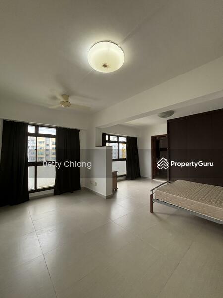 296C Choa Chu Kang Avenue 2, 296C Choa Chu Kang Avenue 2, 3 Bedrooms, 1,518 sqft, HDB Flat For Rent, by Betty Chiang, 24295836 - Master Room Part 1 - PropertyGuru.com.sg