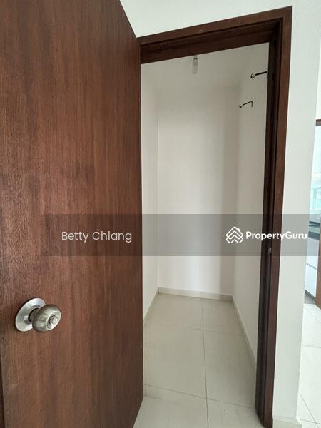 296C Choa Chu Kang Avenue 2, 296C Choa Chu Kang Avenue 2, 3 Bedrooms, 1,518 sqft, HDB Flat For Rent, by Betty Chiang, 24295836 - Store Room - PropertyGuru.com.sg