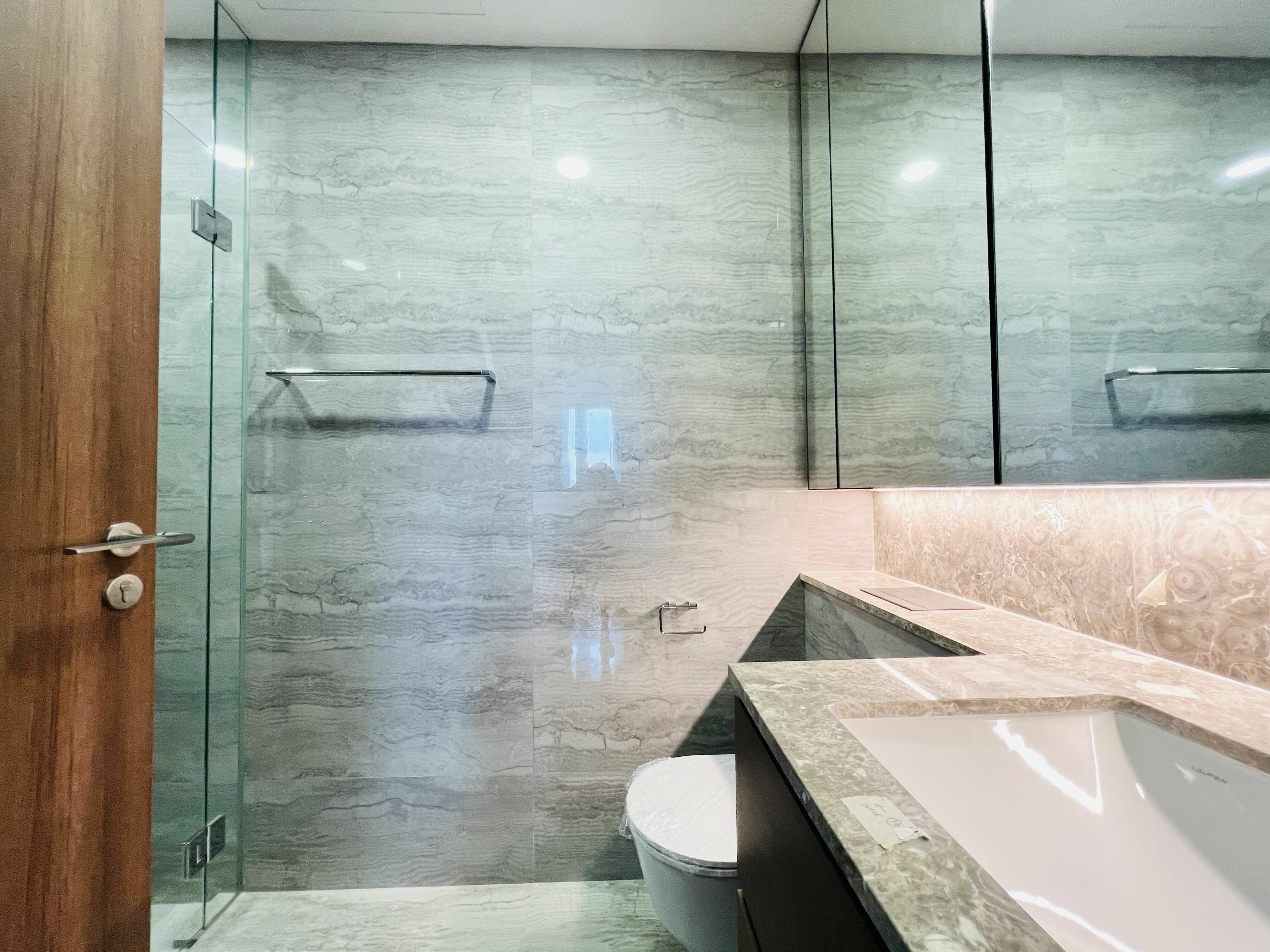 Fourth Avenue Residences, 8 Fourth Avenue, 2 Bedrooms, 689 sqft, Condominium For Rent, by Vernus Lou, 24297443 - PropertyGuru.com.sg