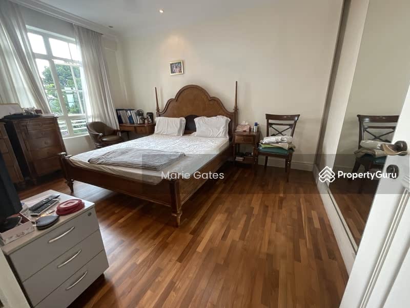 Kew Green, Kew Crescent, 4 Bedrooms, 3,079 sqft, Cluster House For Sale, by Marie Gates, 24298768 - Master with upgraded air con and wardrobes - PropertyGuru.com.sg