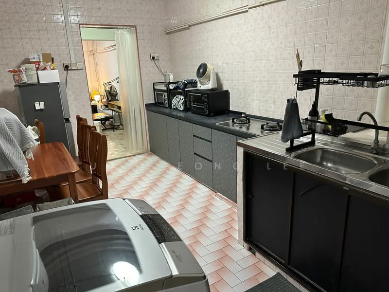 271 Queen Street, 271 Queen Street, 2 Bedrooms, 685 sqft, HDB Flat For Rent, by Tuck Keong Lee, 24300427 - PropertyGuru.com.sg