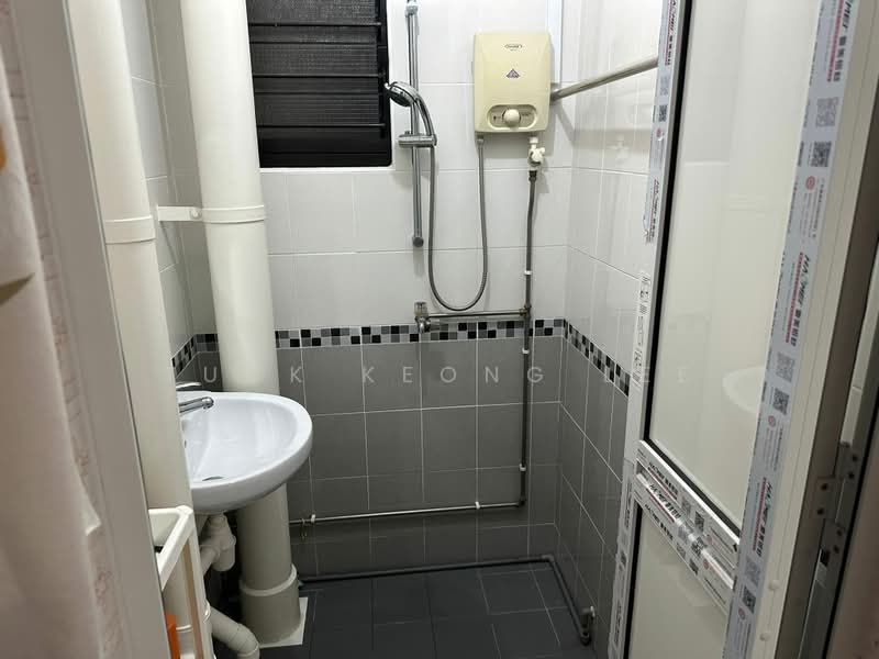 271 Queen Street, 271 Queen Street, 2 Bedrooms, 685 sqft, HDB Flat For Rent, by Tuck Keong Lee, 24300427 - PropertyGuru.com.sg