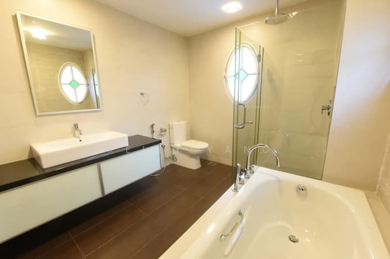 Gentle Villas, Gentle Drive, 5 Bedrooms, 7,382 sqft, Detached House For Rent, by Kelly Yang, 24300435 - PropertyGuru.com.sg