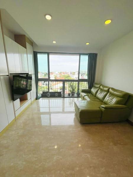 Tanamera Crest, 10 Pari Dedap Walk, Bedok / Upper East Coast, 3 Bedrooms, 1,206 sqft, Condominium For Rent, by Dorothy Chua, 24301093 - Living Room - PropertyGuru.com.sg
