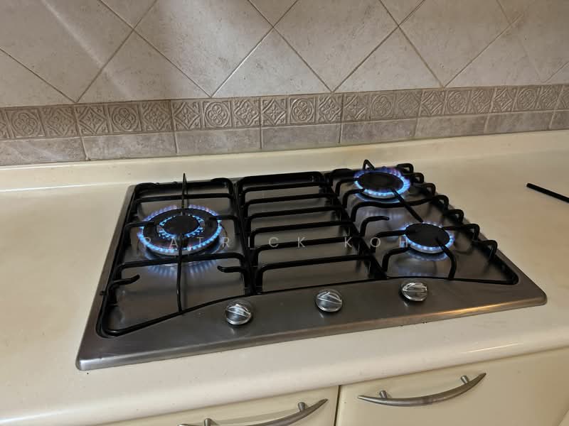 450 Tampines Street 42, , 2 Bedrooms, 796 sqft, HDB Flat For Rent, by Patrick Koh, 24301158 - PropertyGuru.com.sg